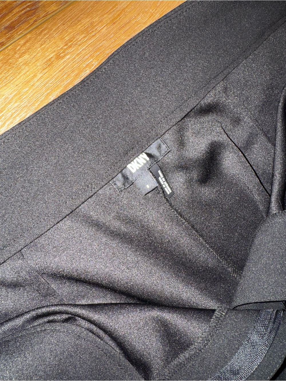 DKNY Black Wide-Leg High-Rise Pants - Picture 2 of 3